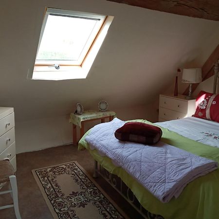 Le Petit Savriere B&B Tronget Номер фото