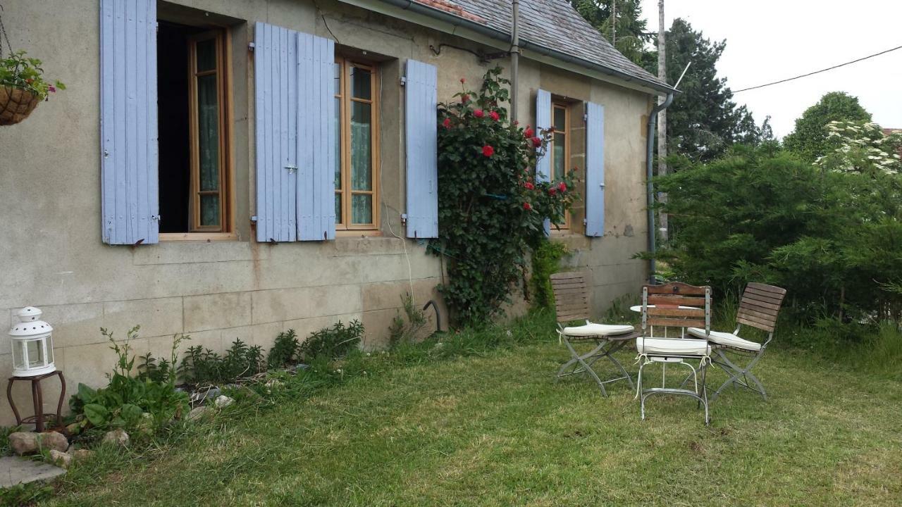 Le Petit Savriere B&B Tronget Екстер'єр фото
