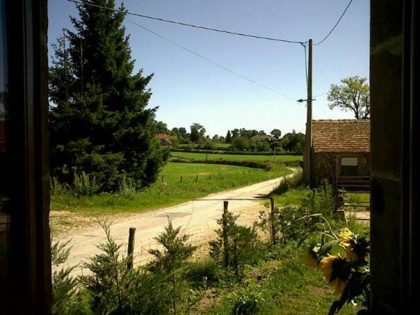 Le Petit Savriere B&B Tronget Екстер'єр фото